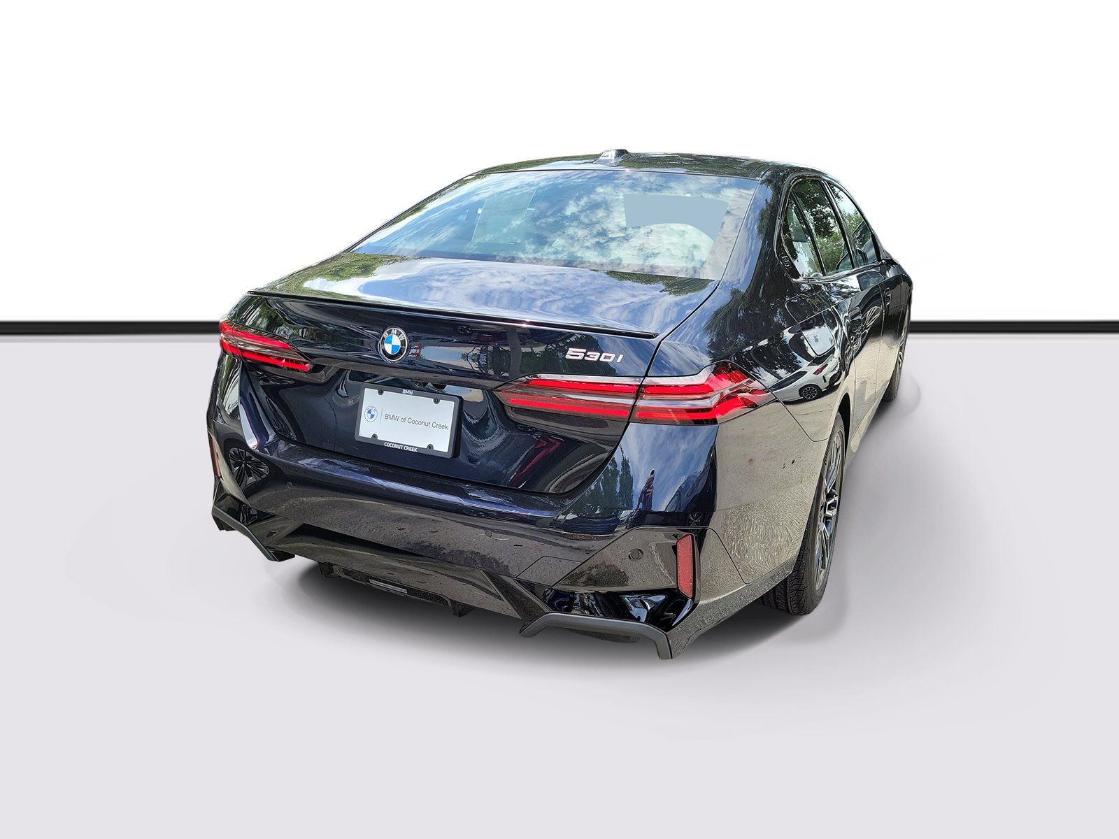 New 2027 Carbon Black Metallic BMW 530i image 4