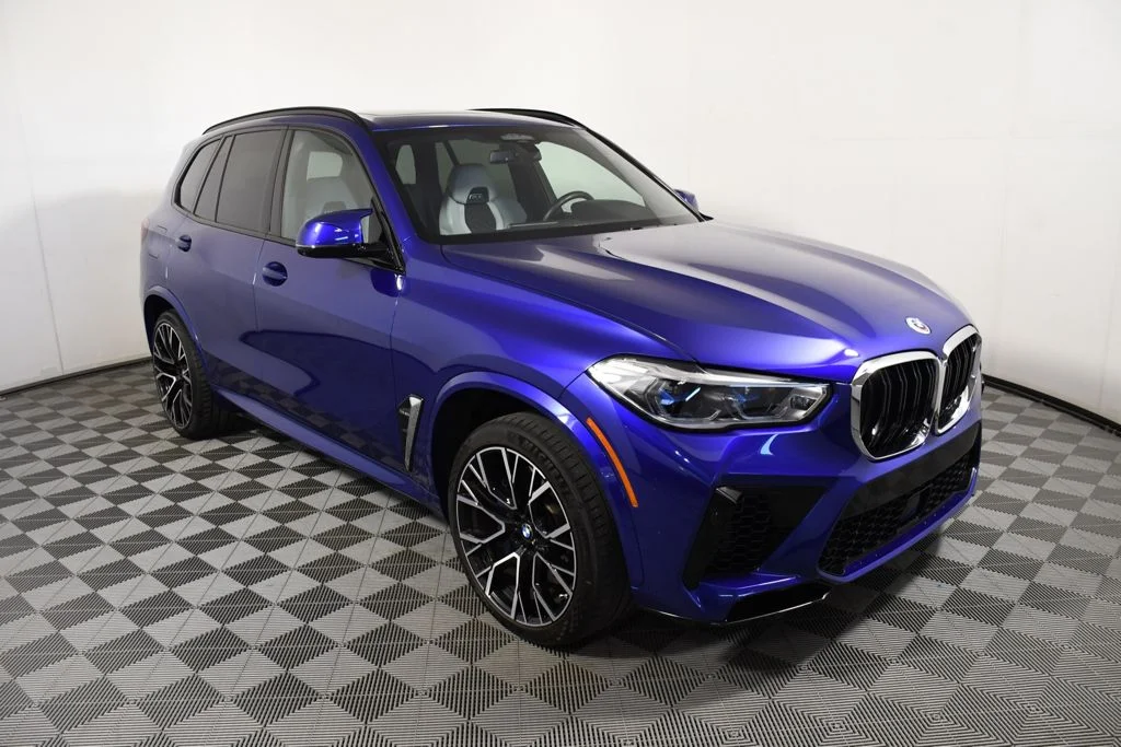 Used 2023 Marina Bay Blue Metallic BMW Base image 3