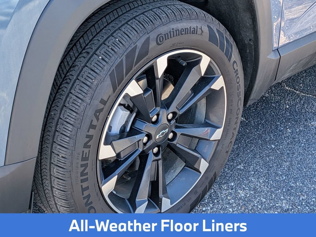 Used 2026 Lakeshore Blue Metallic Chevrolet RS image 9