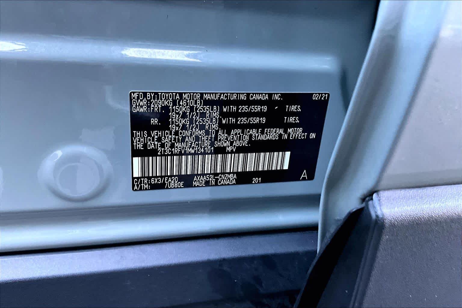 Used 2021 Lunar Rock Toyota XLE Premium image 34