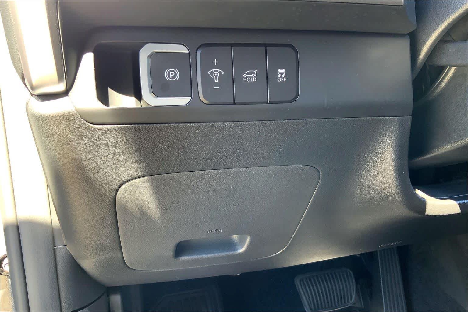 Used 2026 Ecotronic Gray Hyundai SEL image 31