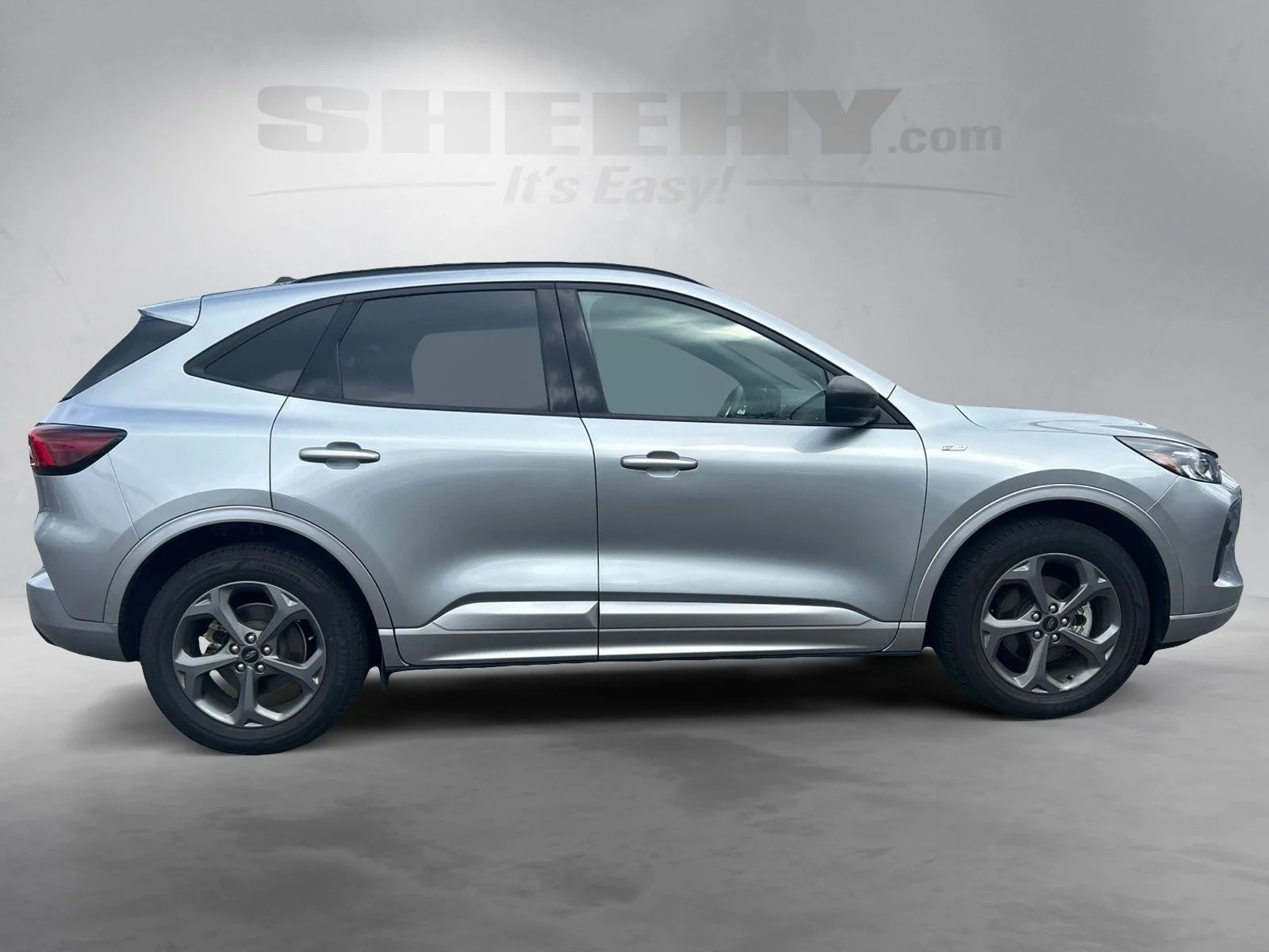 Used 2024 Silver Ford ST-Line image 9