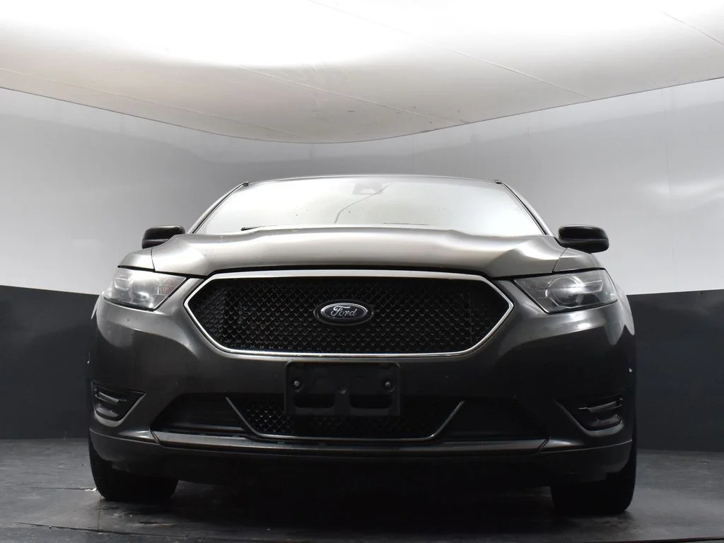 Used 2018 Gray Ford SHO image 8