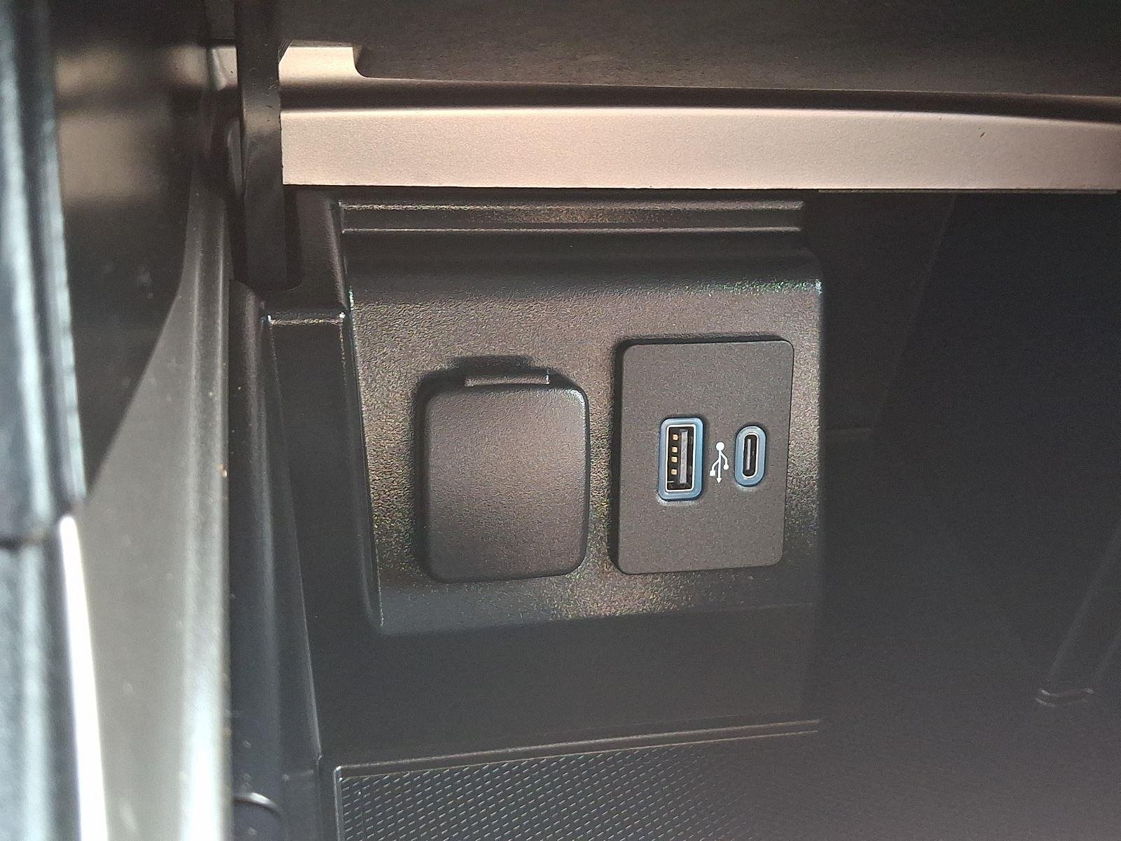 Used 2020 Agate Black Ford XLT image 23