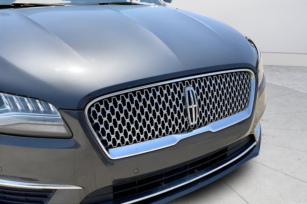 Used 2019 Gray Lincoln Reserve image 34