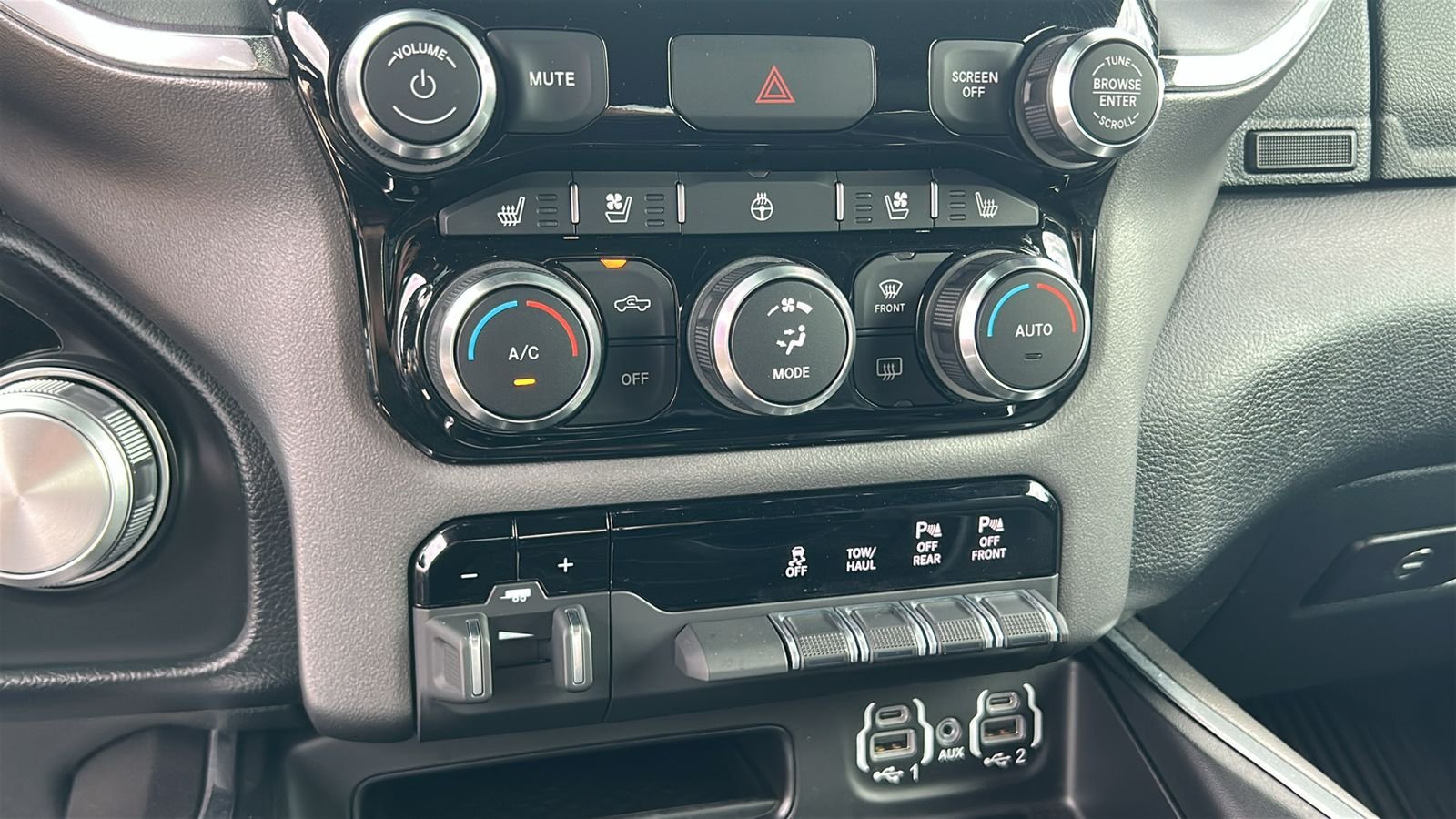 Used 2022 Gray Ram Laramie image 29