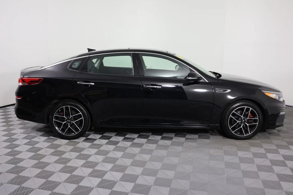 Used 2020 Black Kia SX image 9