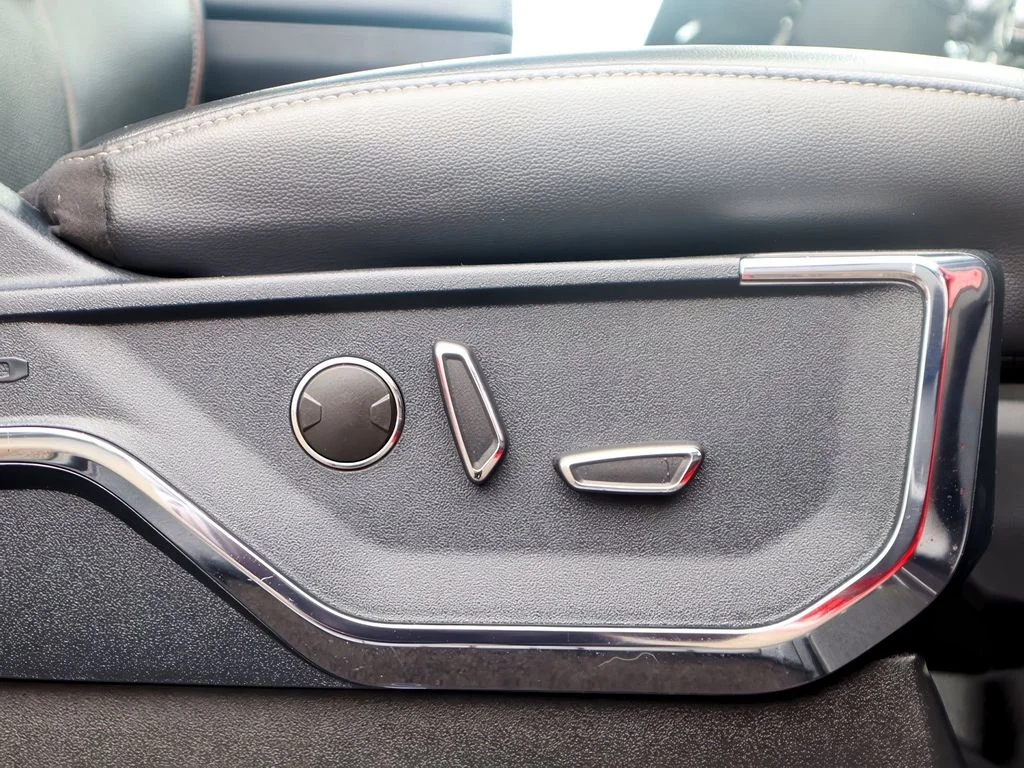 Used 2021 Race Red Ford LARIAT image 23