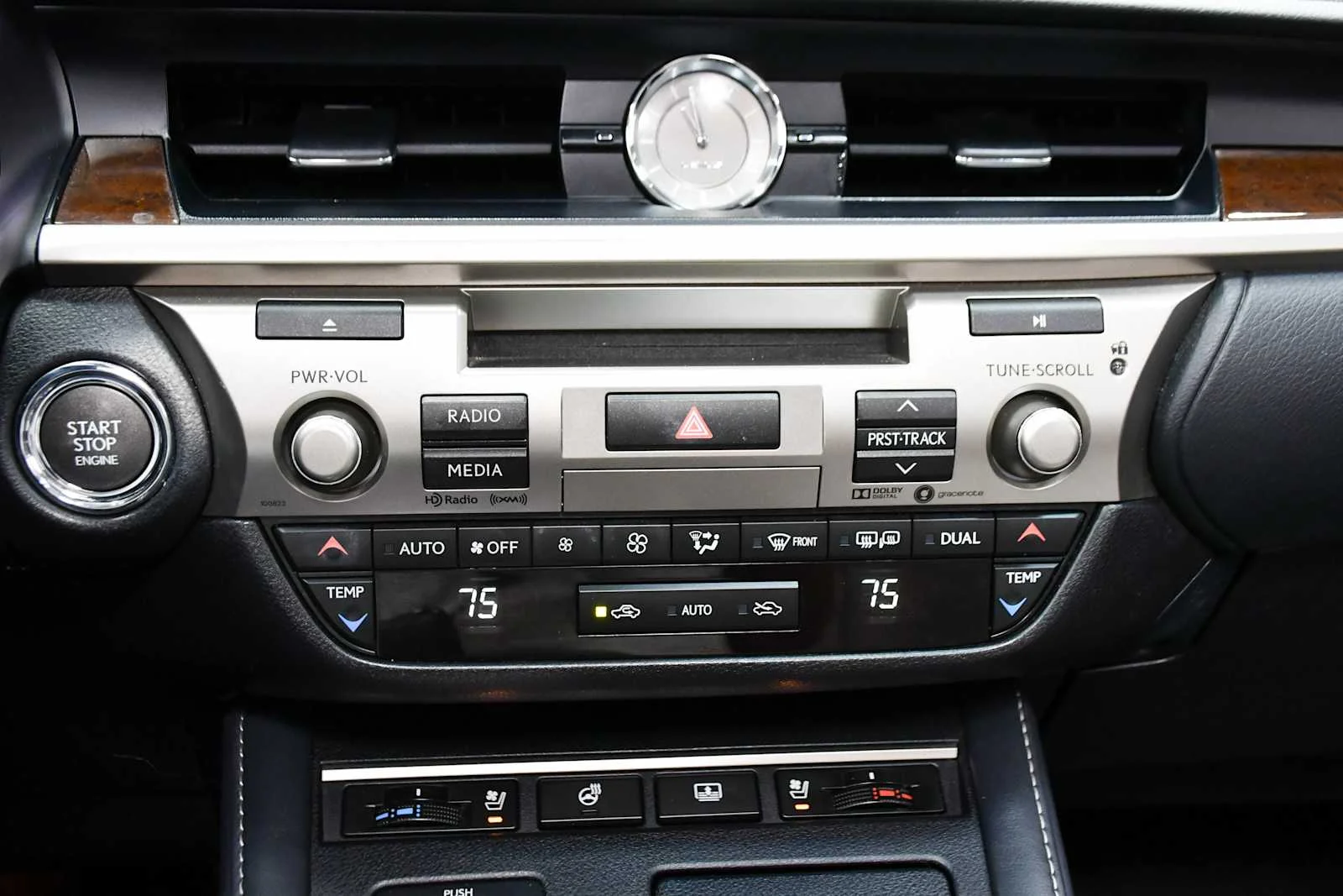 Used 2018 Matador Red Mica Lexus  image 22