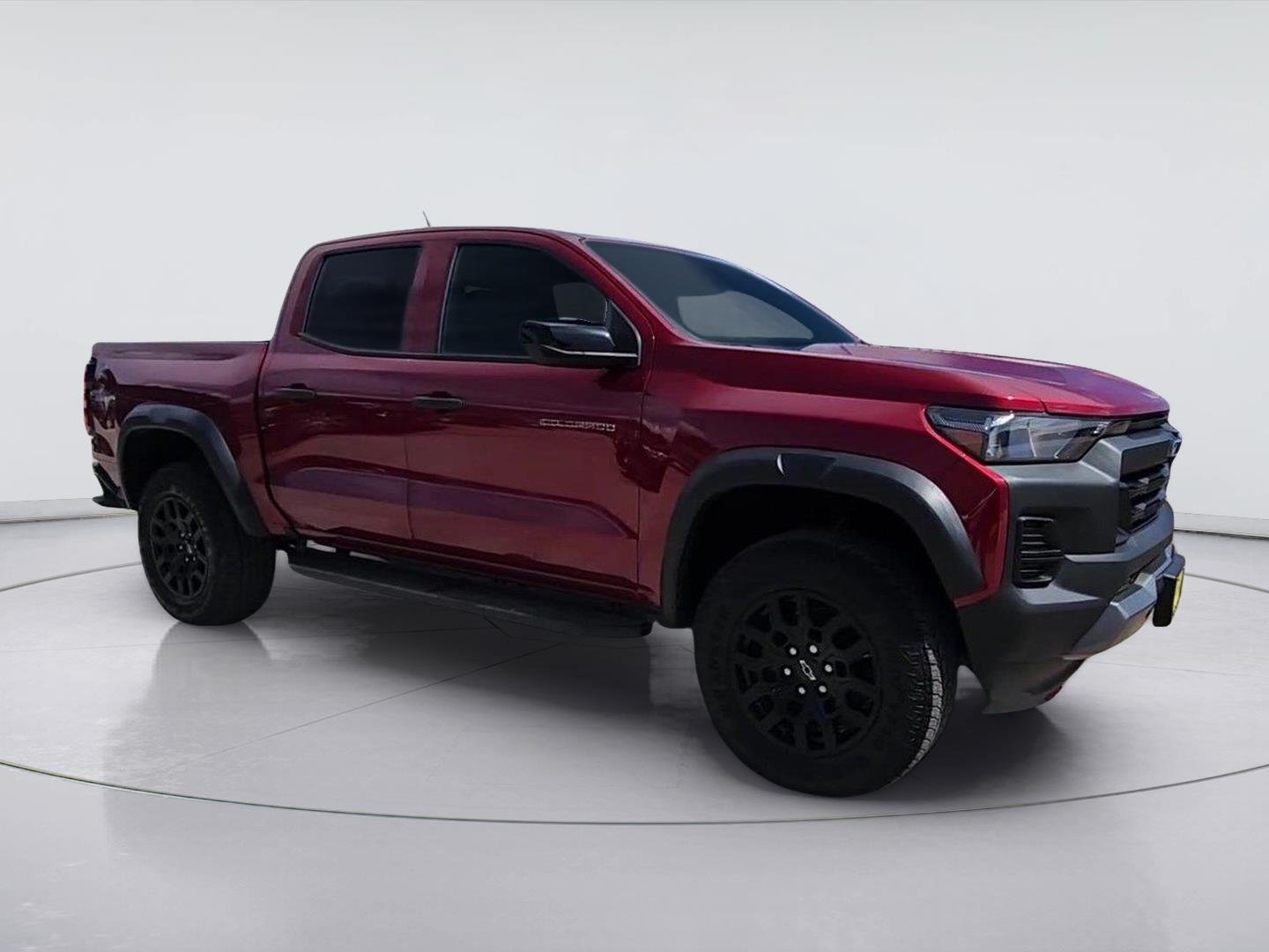 2026 Chevrolet Colorado photo 2 of 33