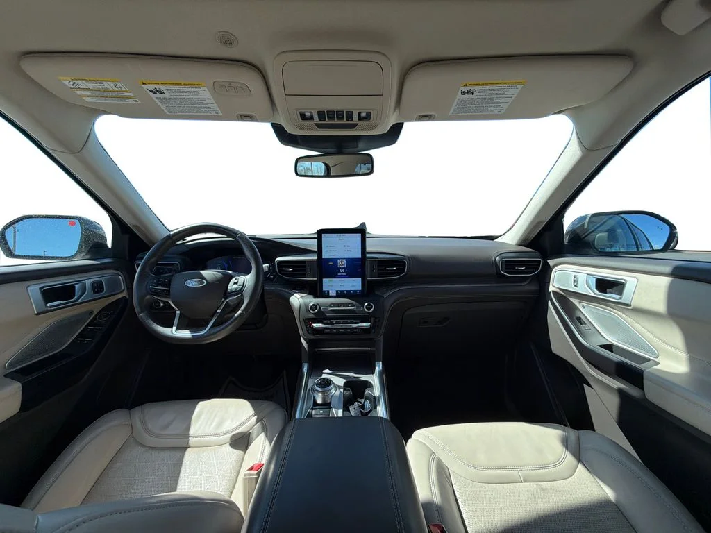Used 2020 White Metallic Ford Platinum image 9