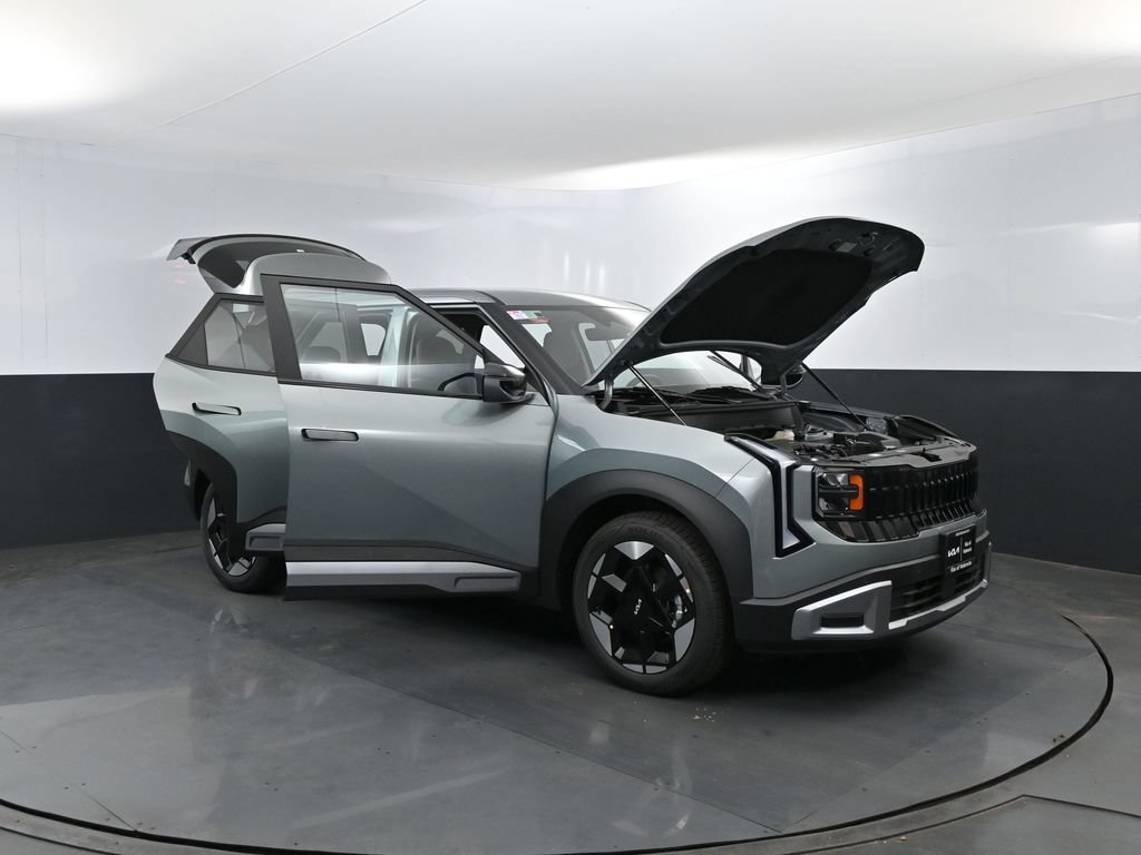 New 2027 Iceberg Green Kia S image 27