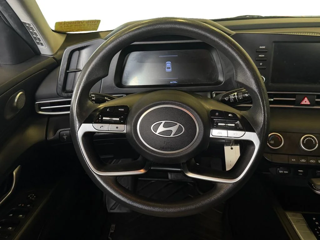Used 2024 Blue Hyundai SE image 18