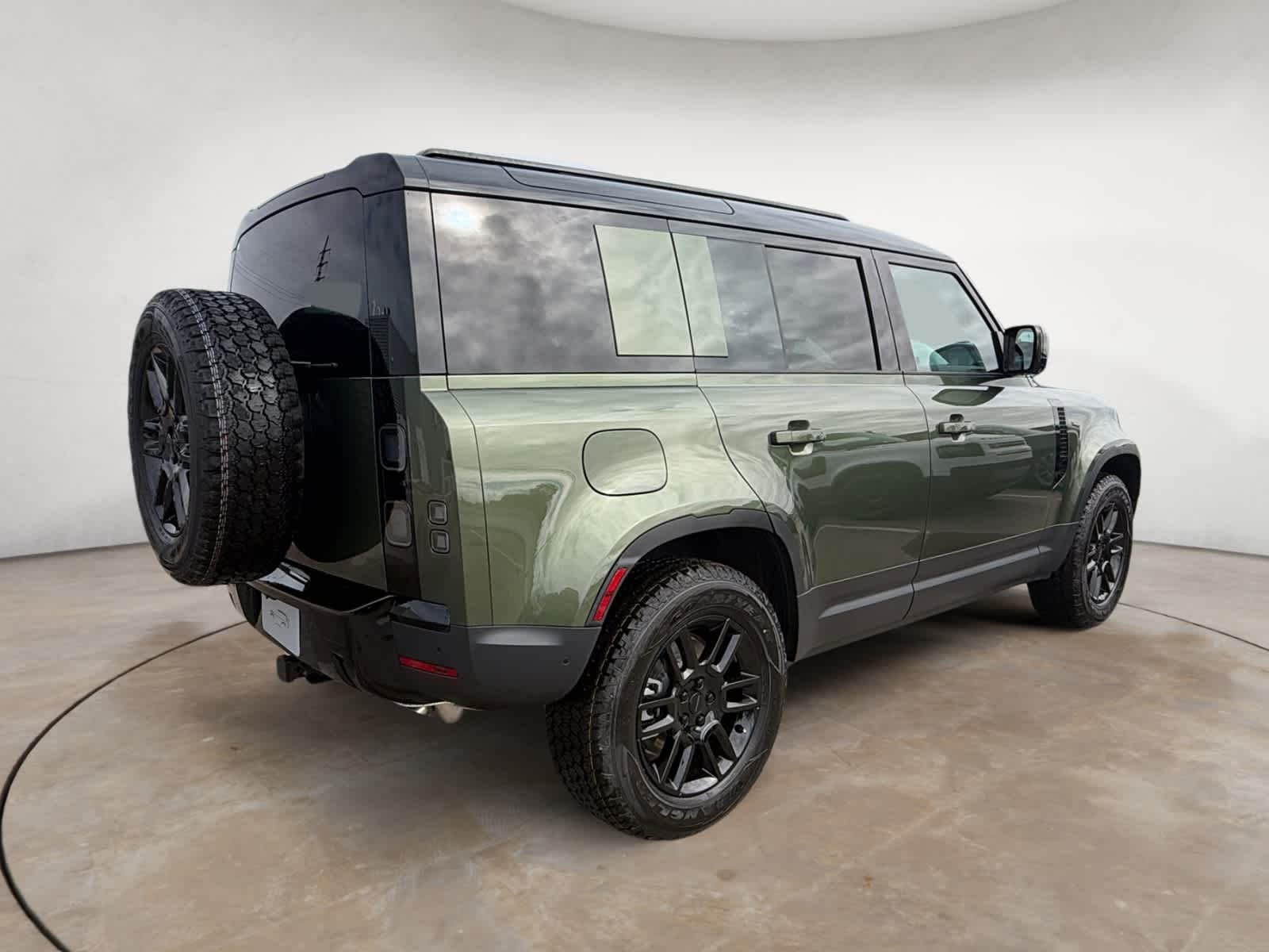 New 2026 green Land Rover S image 5