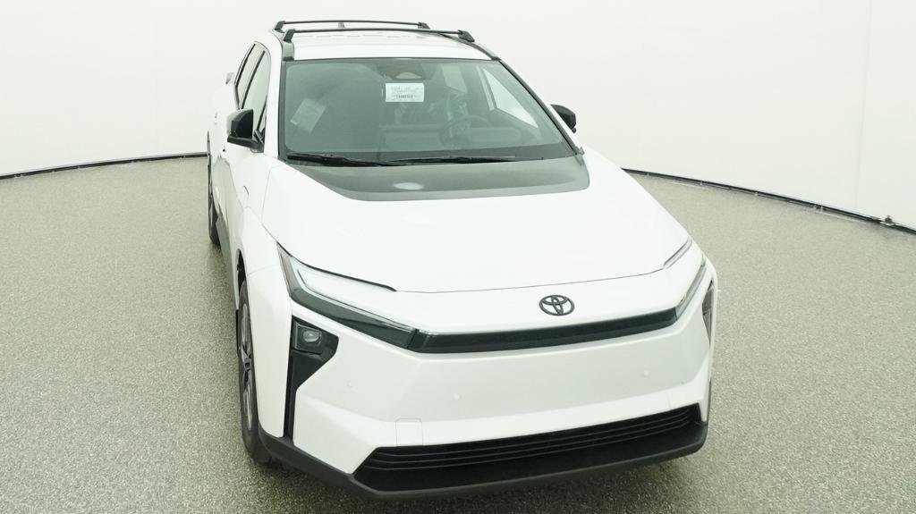 New 2026 Wind Chill Pearl Toyota XLE image 44