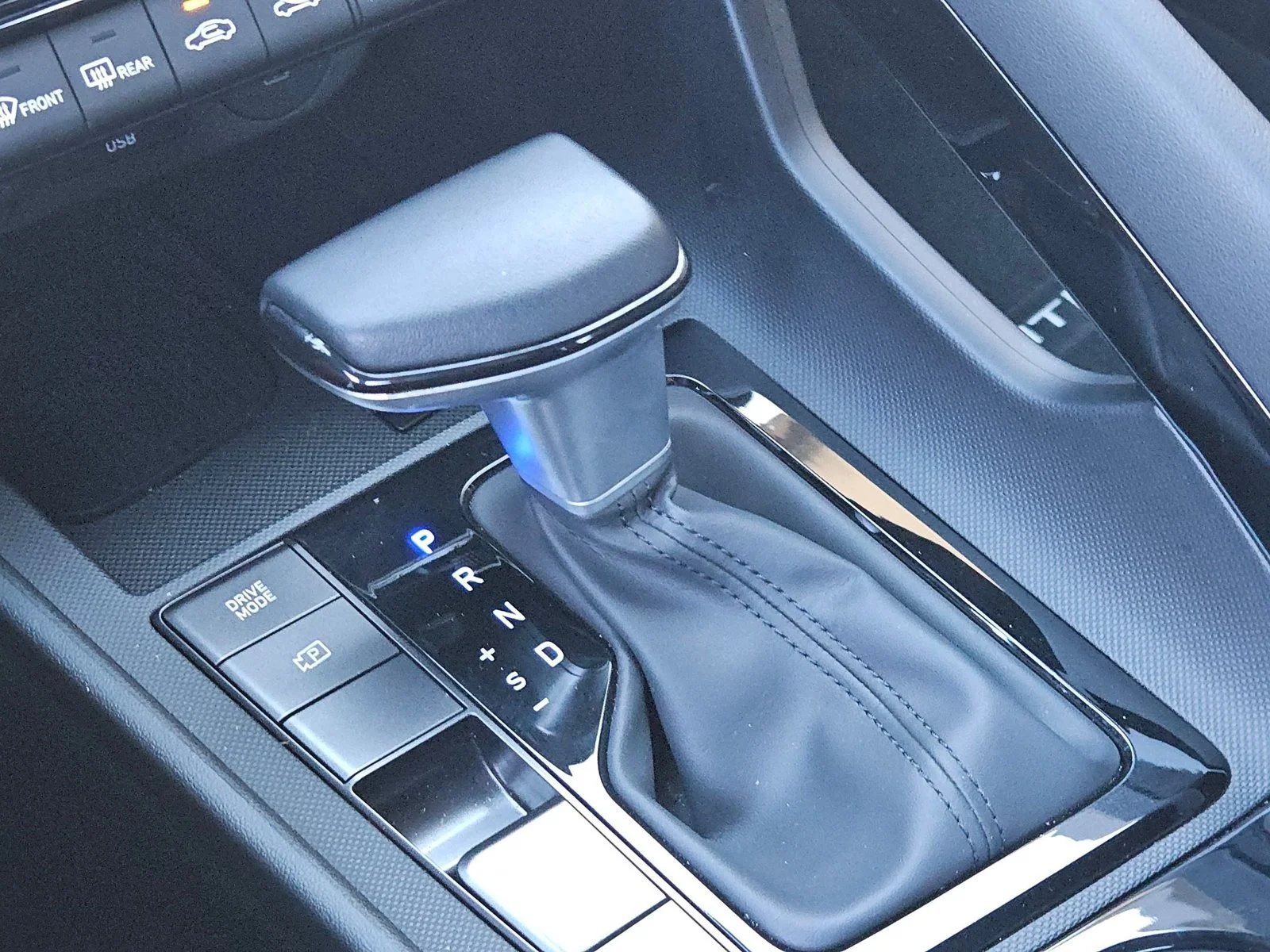 2025 Hyundai Elantra Blue - Photo 11