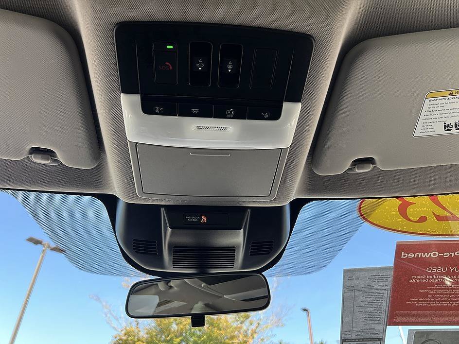 Used 2023 Pearl White Tricoat/Super Black Nissan SV image 28