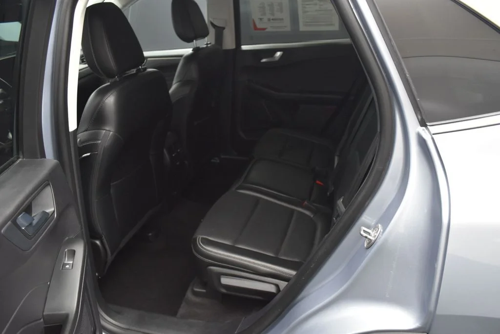 Used 2022 Blue Ford Titanium image 21