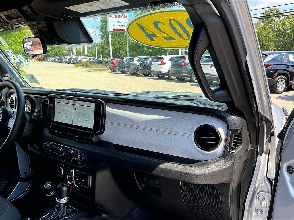 Used 2024 Silver Jeep Sport S 4xe image 13