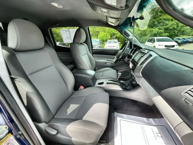 Used 2014 Blue Toyota Base image 26