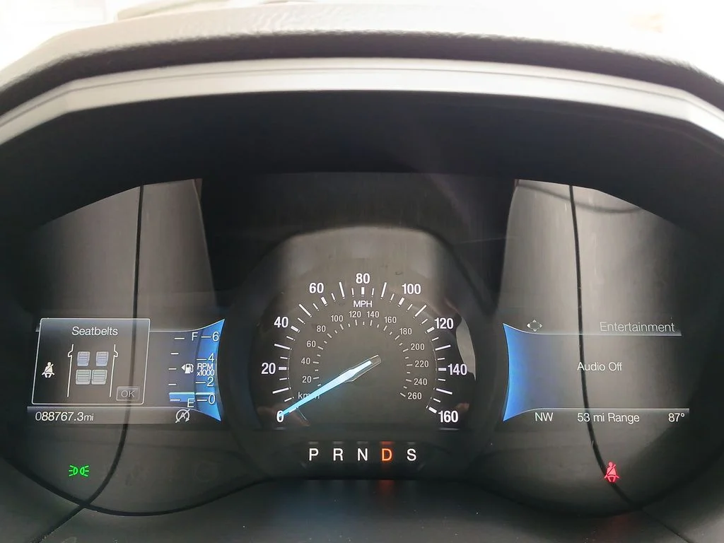 Used 2022 White Ford SEL image 11