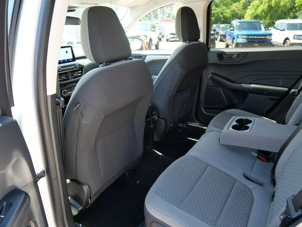 Certified Used 2022 White Ford SE image 15