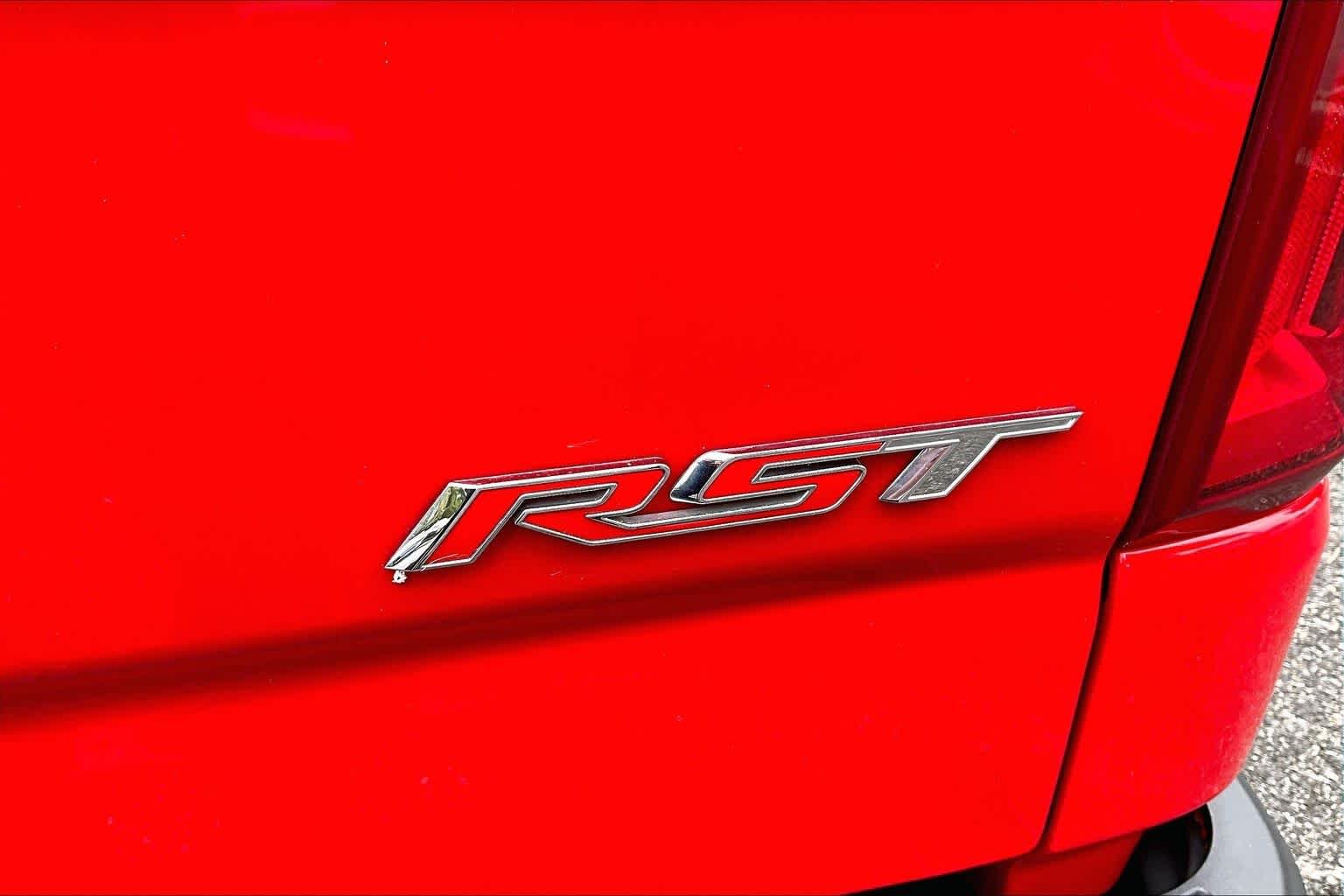 Used 2022 Red Hot Chevrolet RST image 10