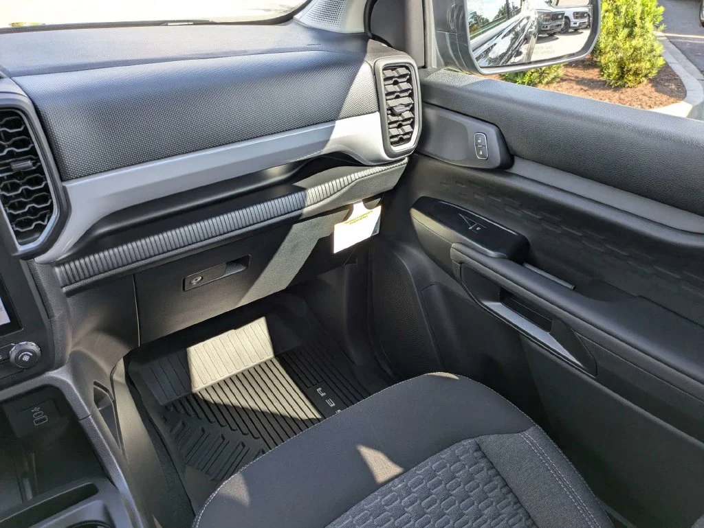 New 2026 Shadow Black Ford XL image 17