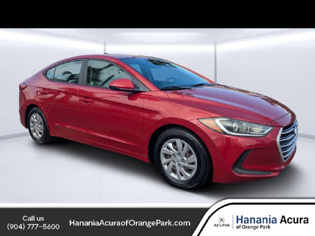 Used 2017 Scarlet Red Hyundai SE image 1