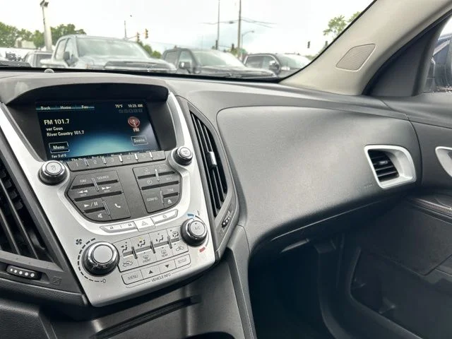 Used 2015 Blue Chevrolet LT image 21