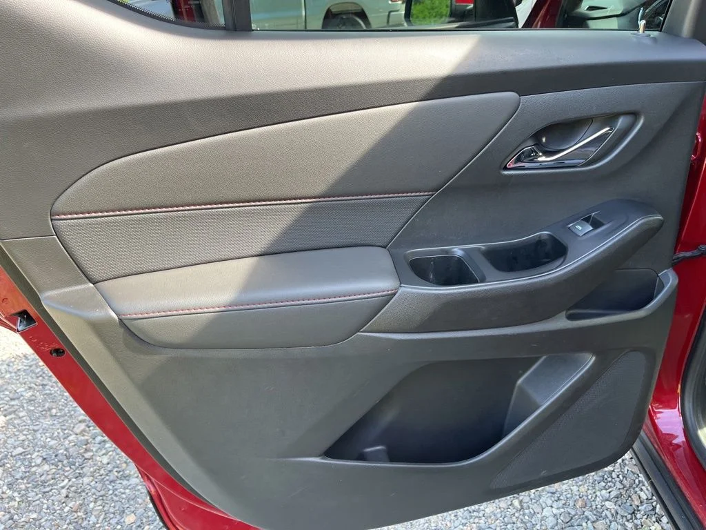 Used 2023 Red Chevrolet RS image 33
