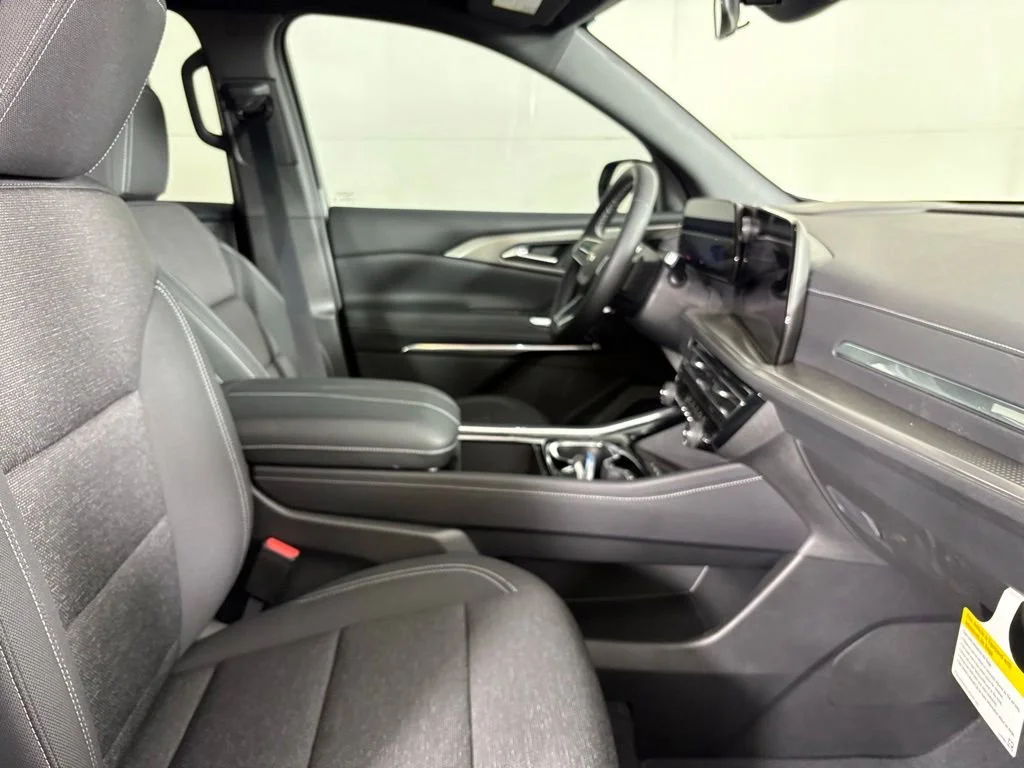 New 2026 Summit White Chevrolet LT image 15
