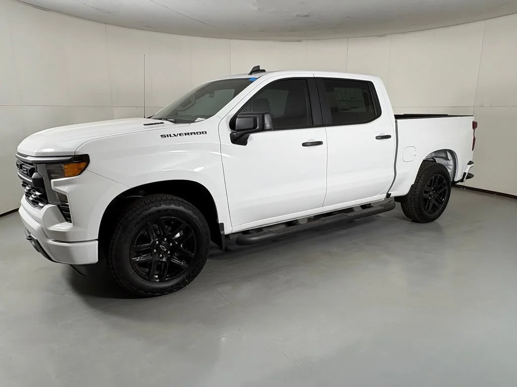 New 2026 Summit White Chevrolet Custom image 6