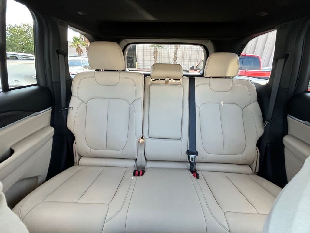 Used 2025 White Jeep Limited image 19