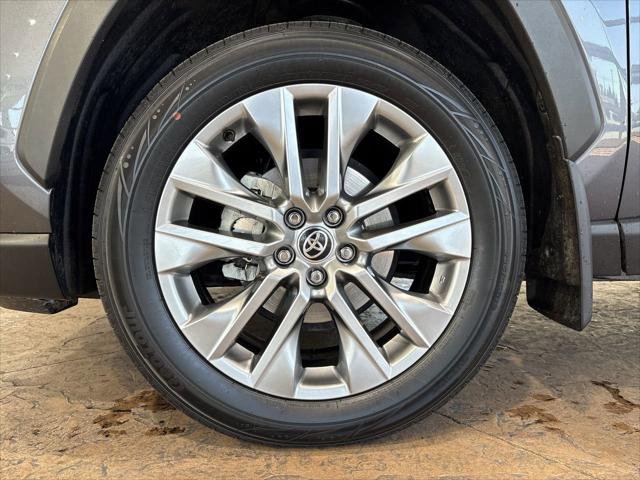 Certified Used 2023 MAGNETIC GRAY MET. Toyota  image 10