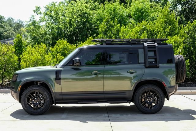 New 2026 Woolstone Green Land Rover S image 11