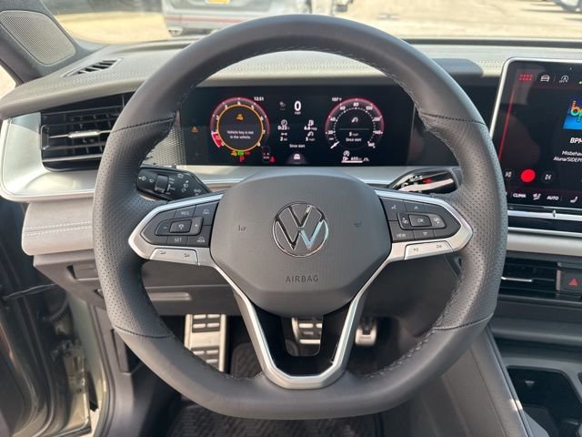 New 2026 Avocado Green W/Deep Black Roof Volkswagen 2.0T SE R-Line Black image 34