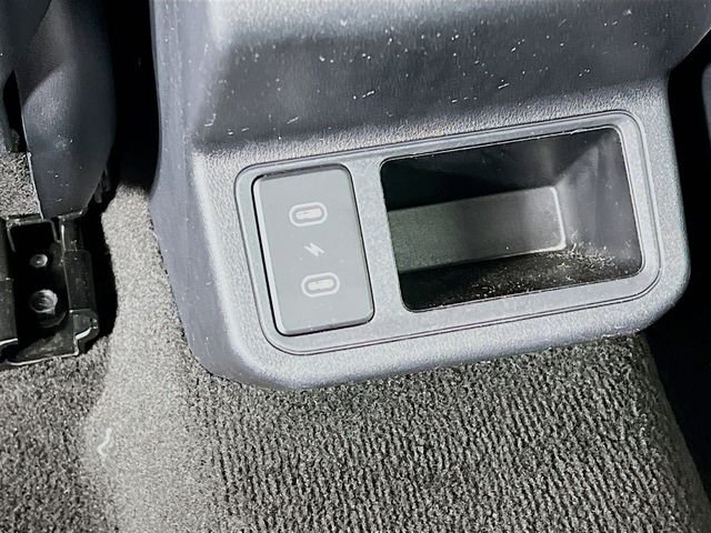 2025 Kia K4 LXS - Photo 31