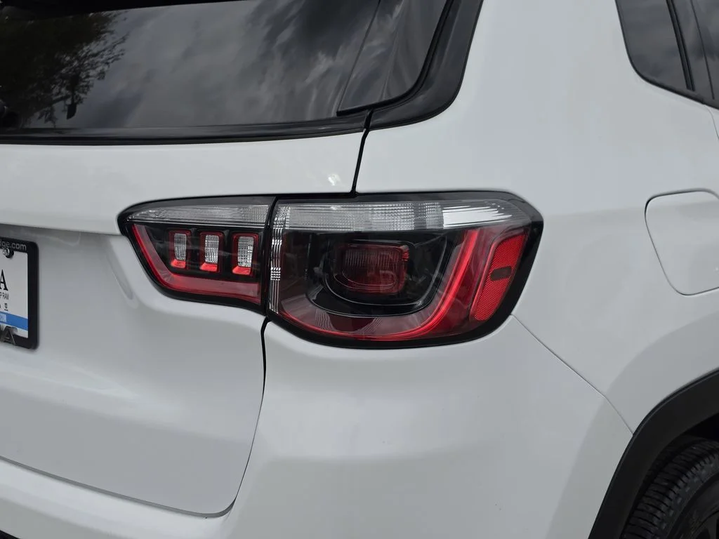 Certified Used 2022 Bright White Clearcoat Jeep Altitude image 8