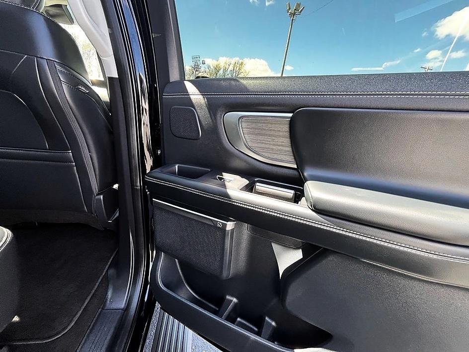 Used 2026 Black Ford Platinum image 30