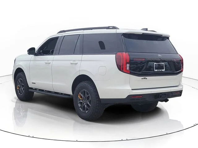 New 2026 White Metallic Ford Tremor image 7