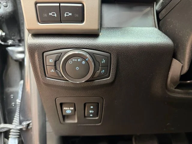 Used 2019 Gray Ford Lariat image 19
