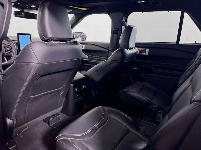 2022 Ford Explorer ST - Photo 22