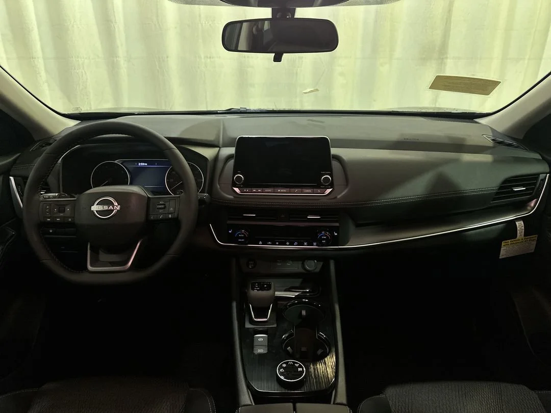2026 Nissan Rogue SV - Photo 12