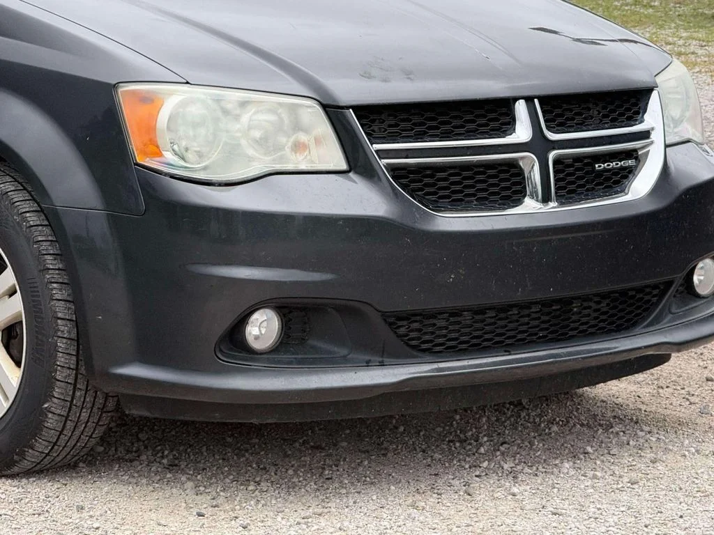 Used 2011 Gray Dodge Crew image 5