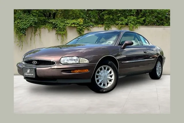 1995 Buick Riviera's photo