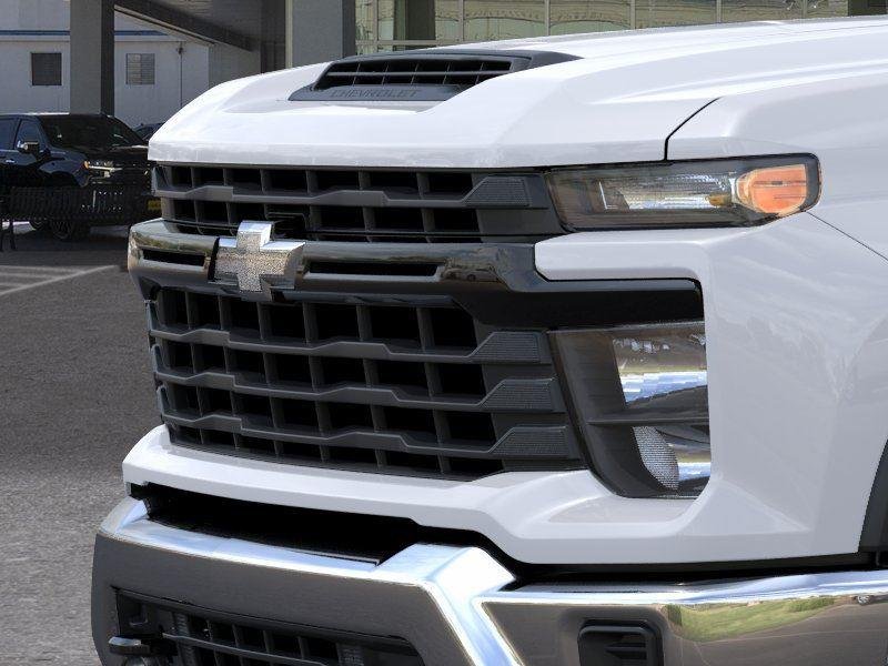 New 2026 Summit White Chevrolet Work Truck image 13
