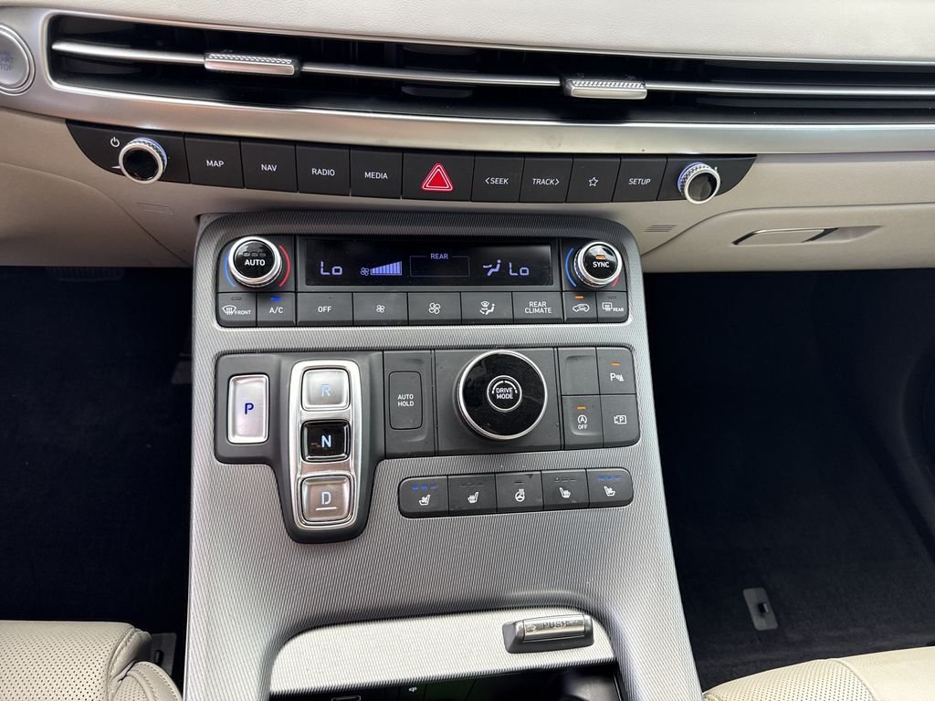 2024 Hyundai Palisade Limited - Photo 27
