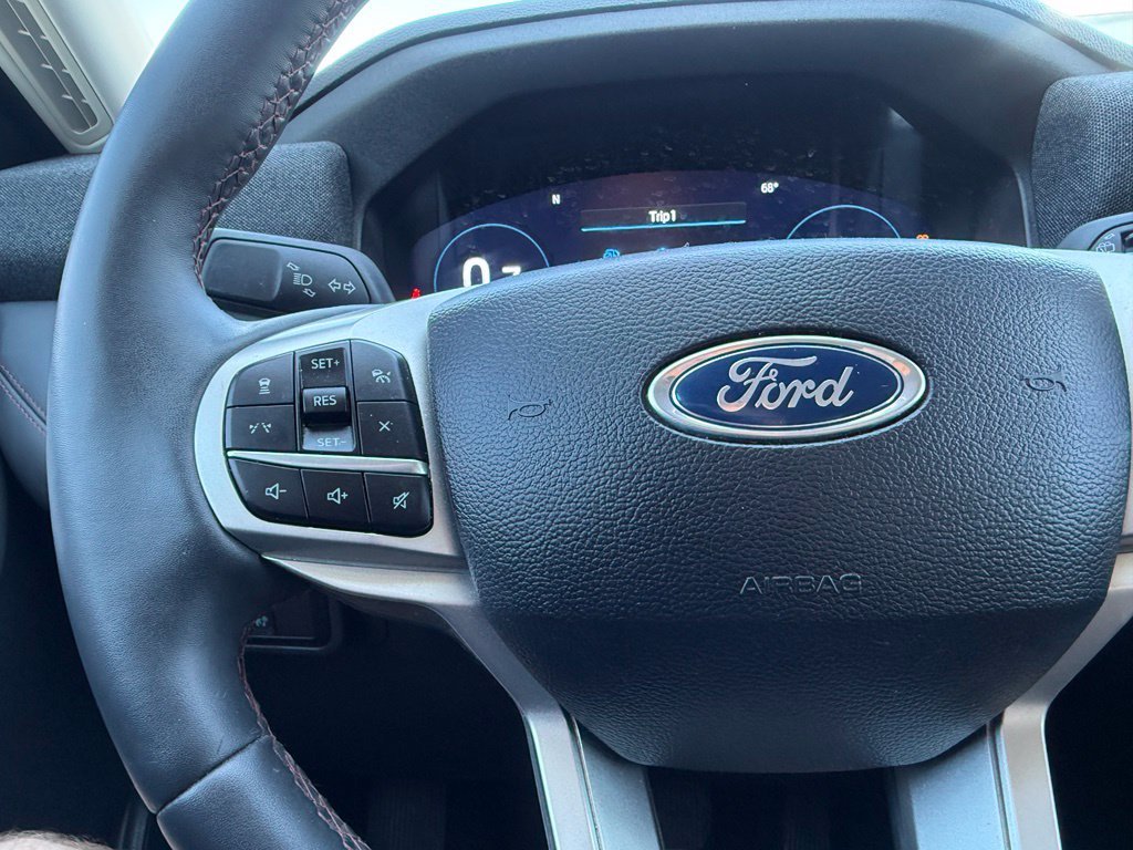 Used 2025 Gray Ford Active image 12