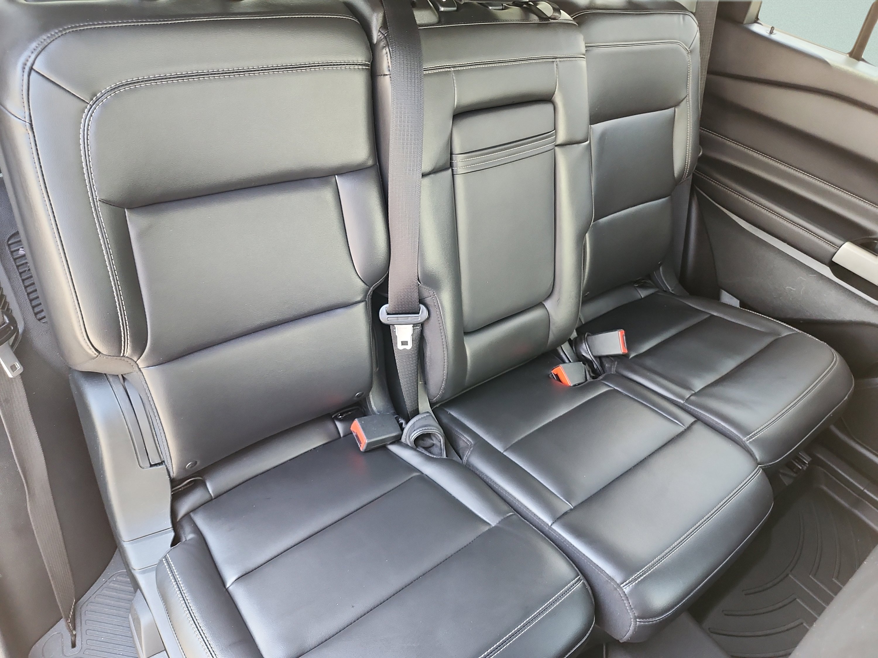 Used 2023 Iconic Silver Metallic Ford XLT image 39